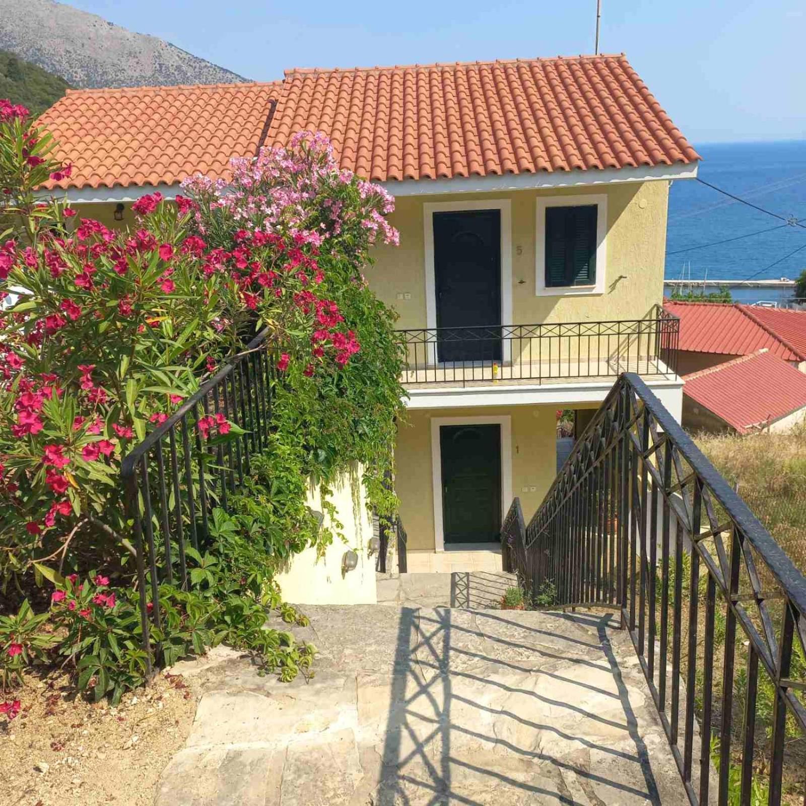 Giannatos' Studios - Makis Poros  Esterno foto